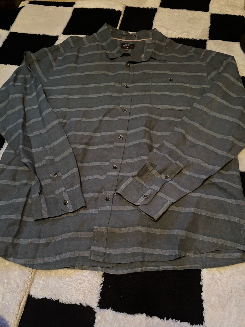 Quicksilver Men’s Grey Striped Button-Up Shirt